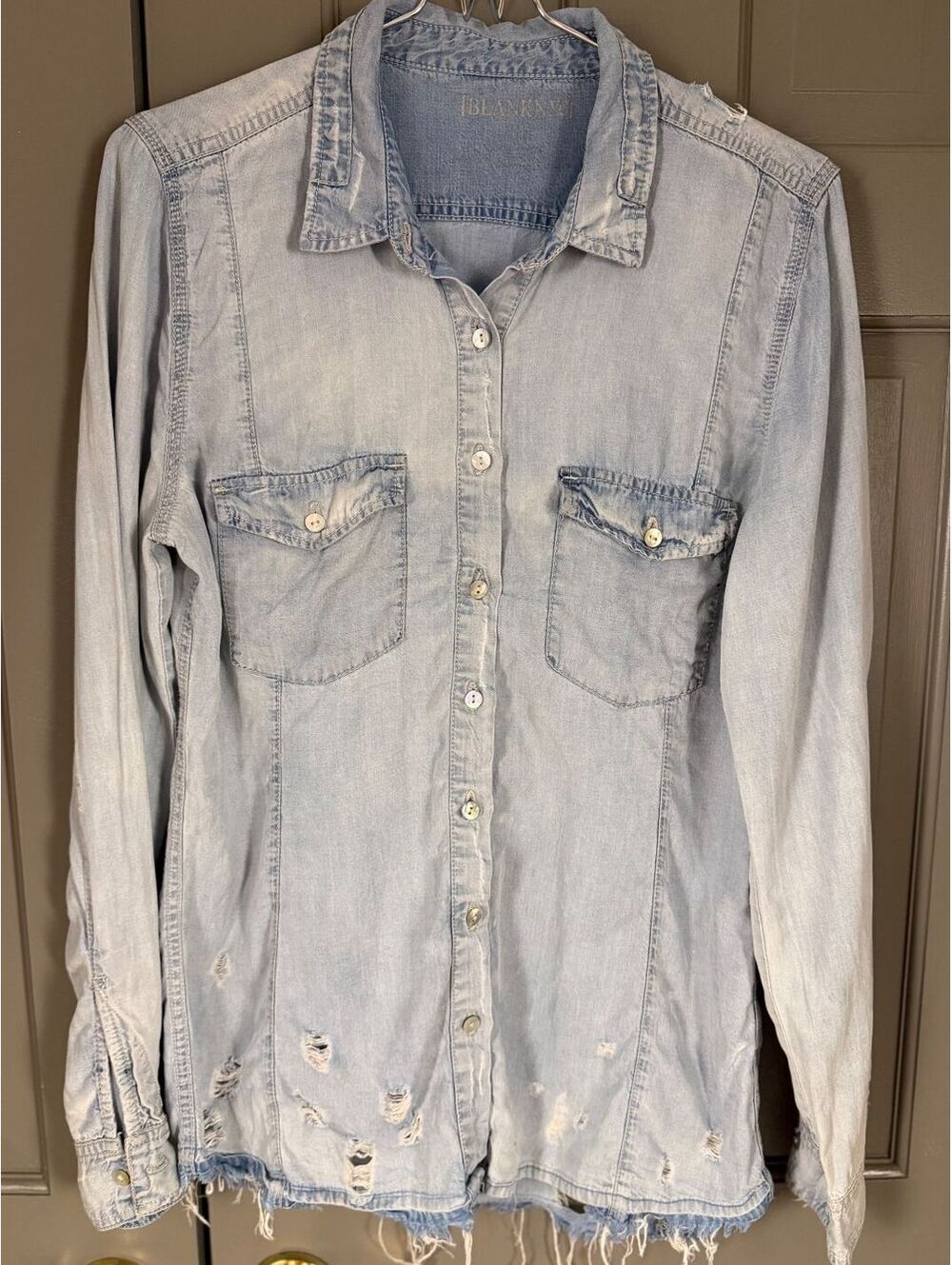 BLANKNYC Women's Light Wash Distressed Denim Button Down Shirt Size M